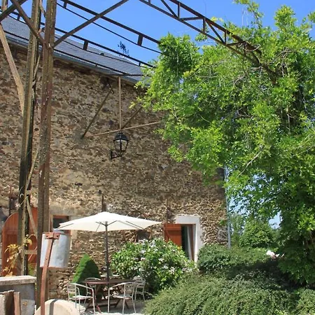 بيت للعطل La Vieille Grange Avec Piscine Et Jardin *