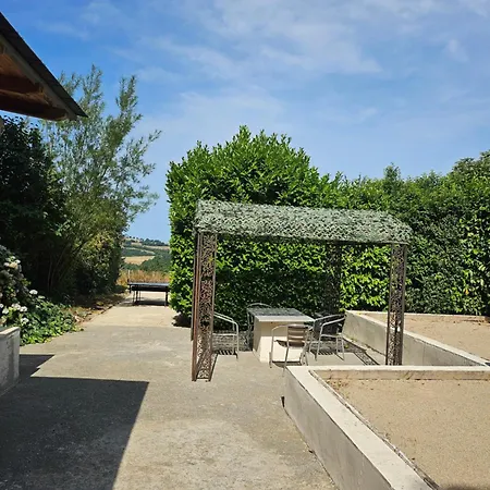 بيت للعطل La Vieille Grange Avec Piscine Et Jardin